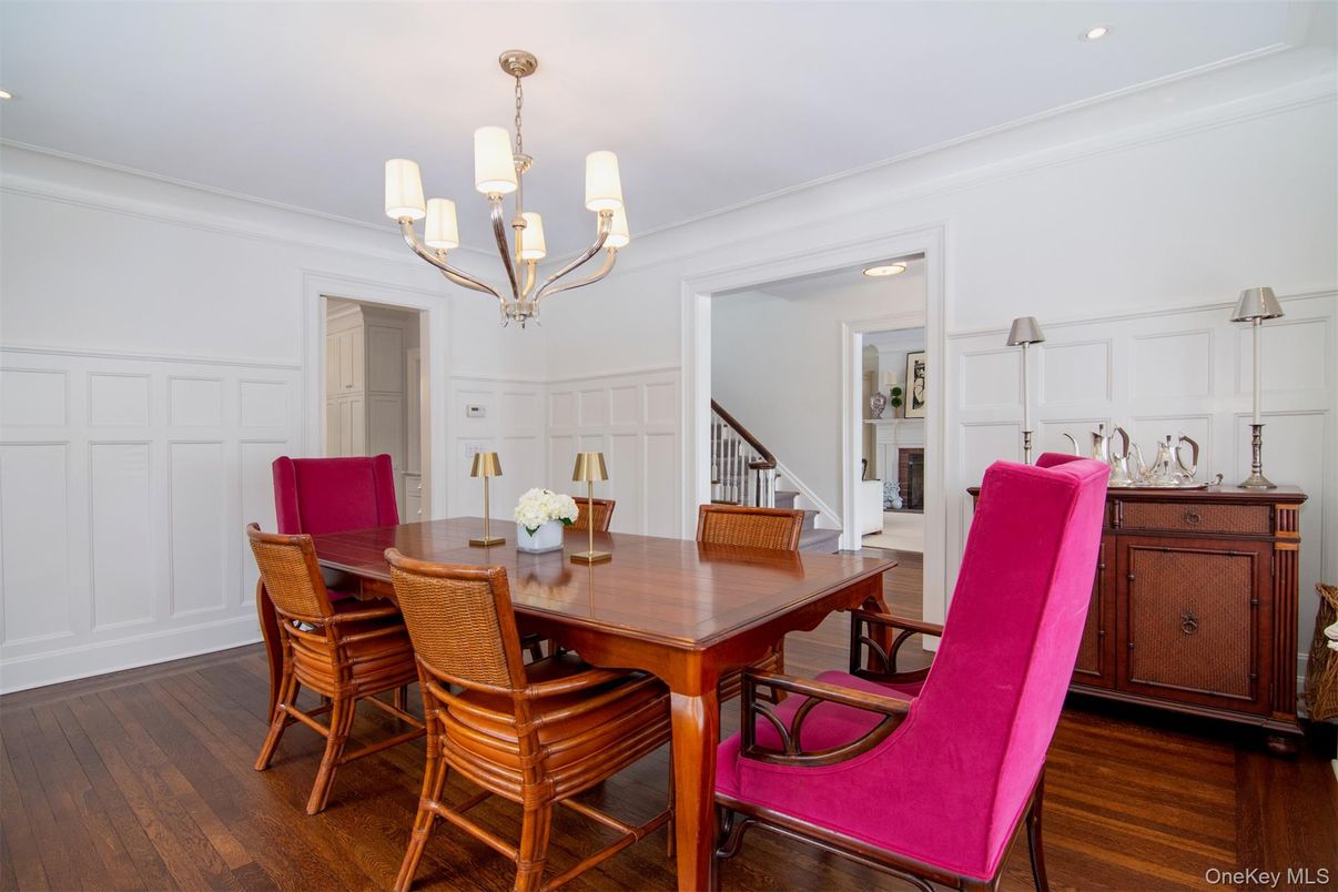 Chandelier, Dining room, Interior, Recessed Lighting, Wood Texture Flooring