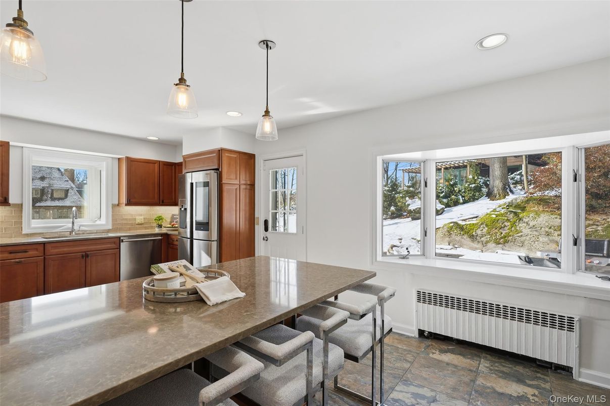 Interior, Kitchen, Pendant Lights, Recessed Lighting, Stainless Steel Appliances