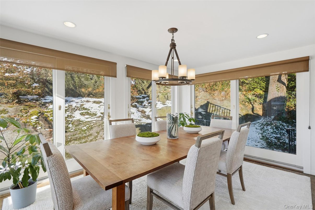 Chandelier, Dining room, Interior, Recessed Lighting