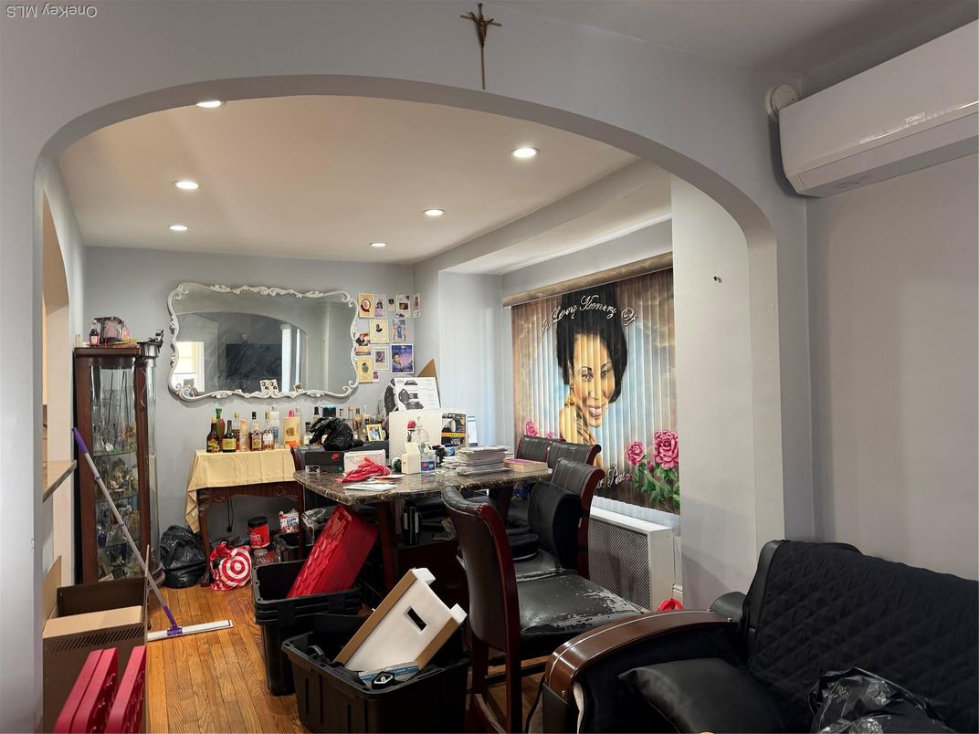 DE Listing image placeholder