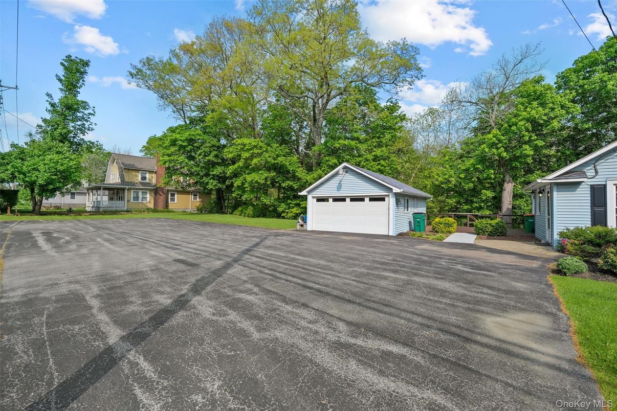 Backyard, Detached Garage, Exterior
