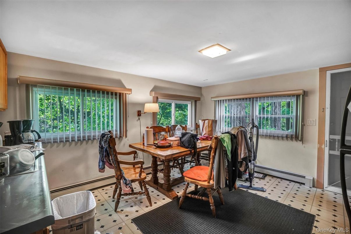 Dining room, Interior