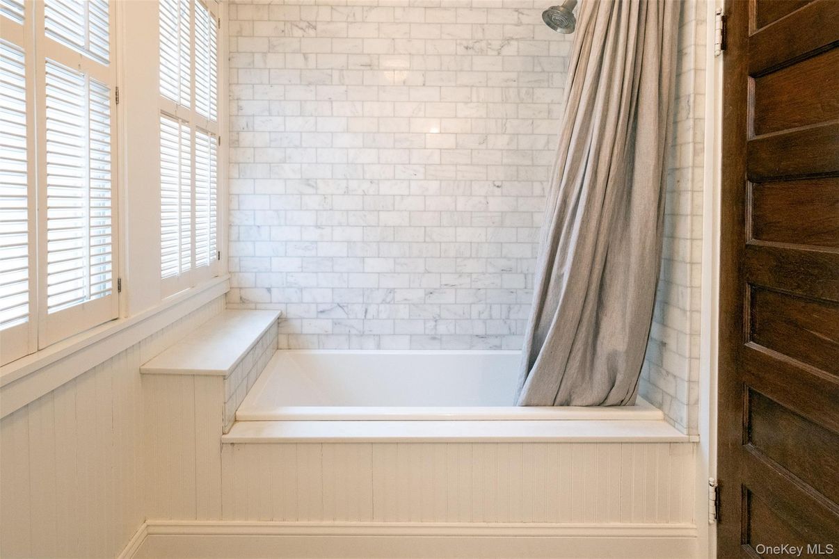 Bathroom, Interior, Stone Walls