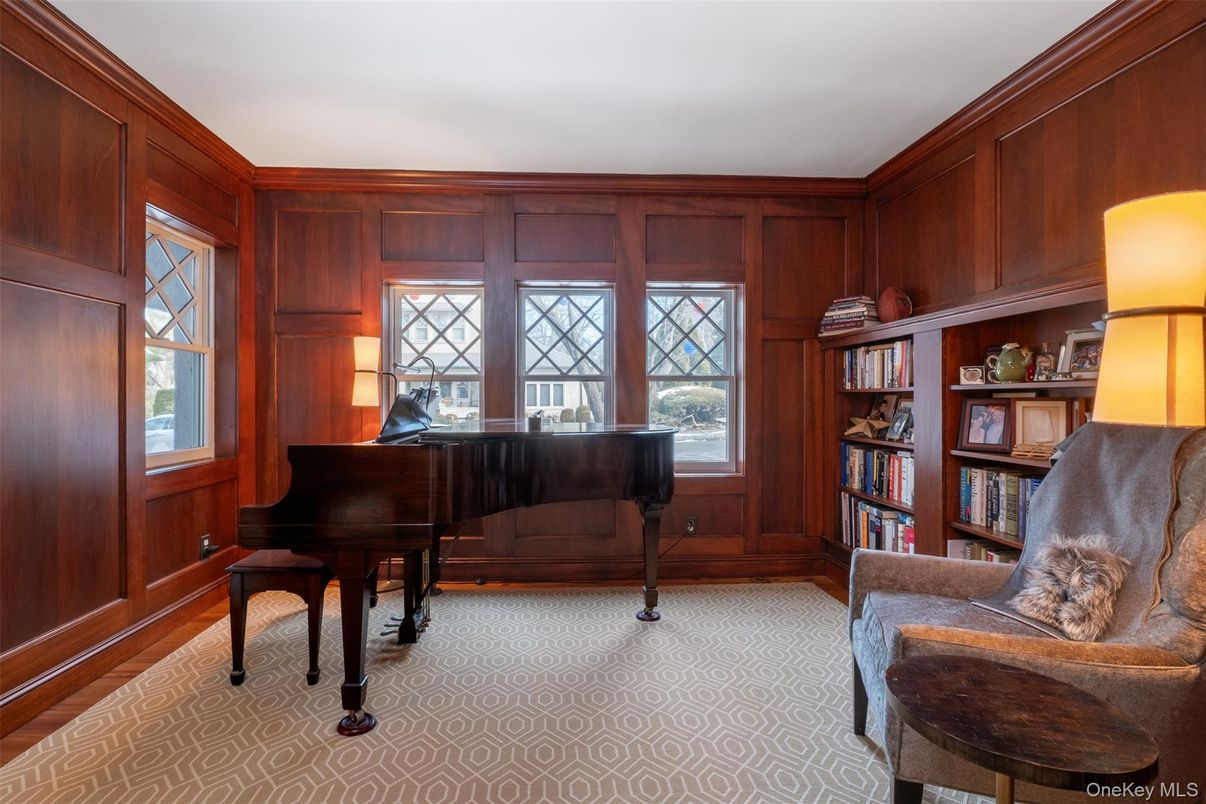 Interior, Piano, Wooden Walls
