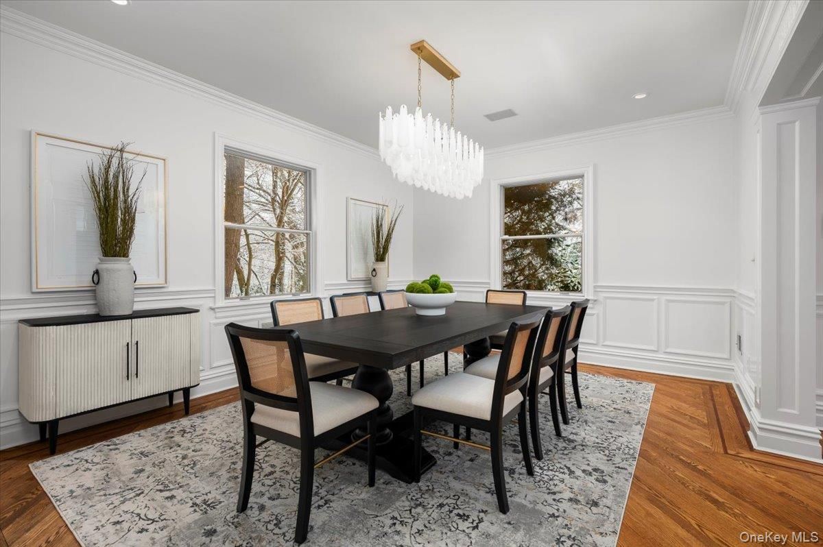 Chandelier, Dining room, Interior, Recessed Lighting, Wood Texture Flooring