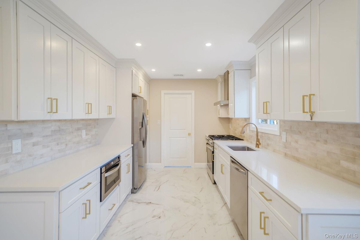 Interior, Kitchen, Marble, Recessed Lighting