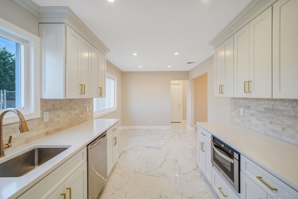 Interior, Kitchen, Marble, Recessed Lighting, Stainless Steel Appliances