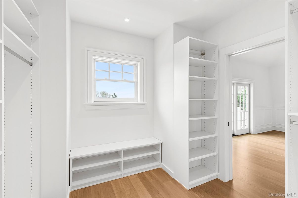 Interior, Recessed Lighting, Walk-in Closets, Wood Texture Flooring