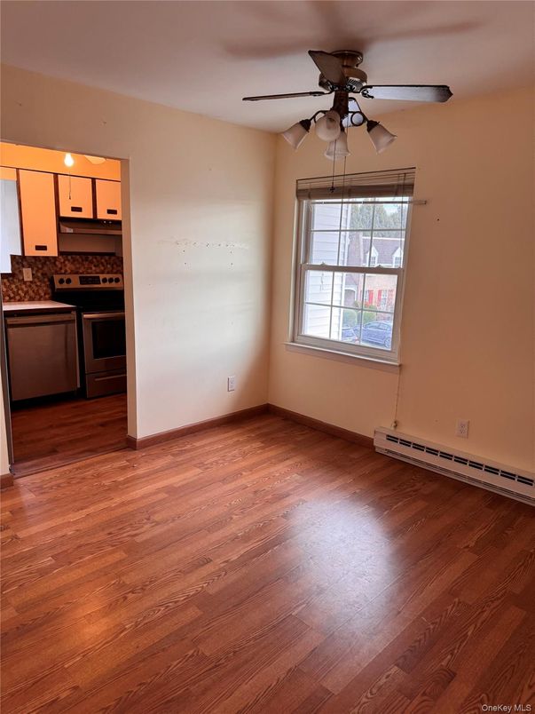 Empty room, Interior, Kitchen, Wood Texture Flooring