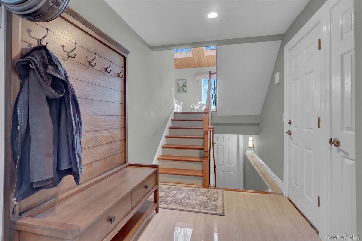 Interior, Recessed Lighting, Walk-in Closets, Wood Texture Flooring