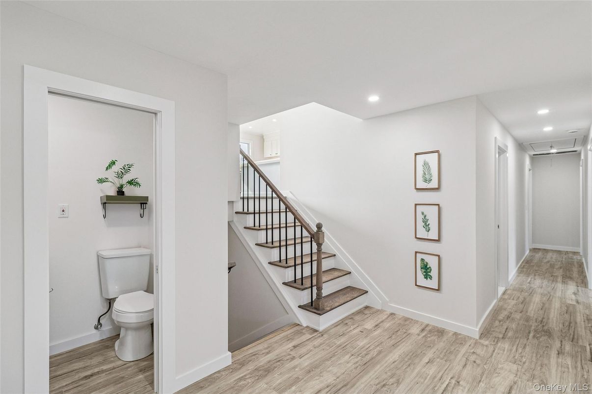 Bathroom, Interior, Recessed Lighting, Wood Texture Flooring