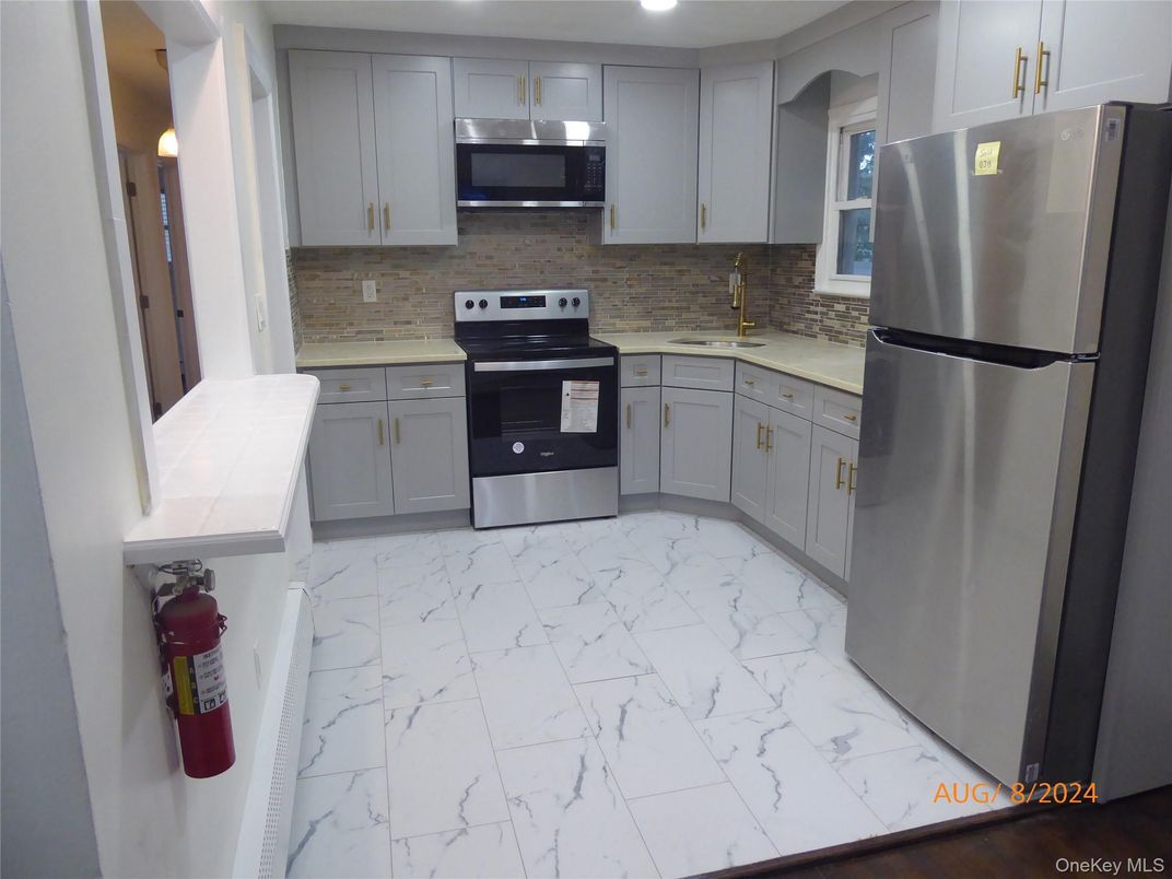 Interior, Kitchen, Marble, Recessed Lighting, Stainless Steel Appliances