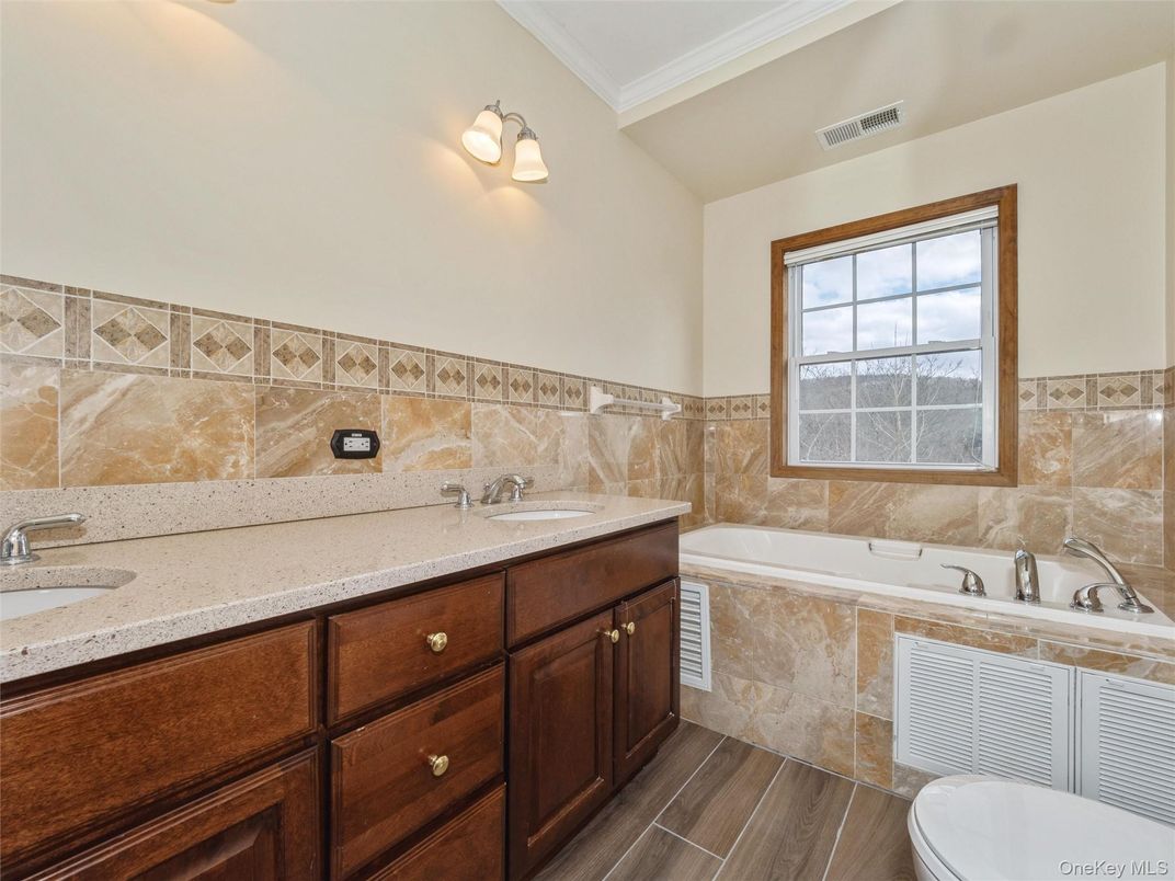 Bathroom, Dual Sink Vanities, Interior, Wood Texture Flooring