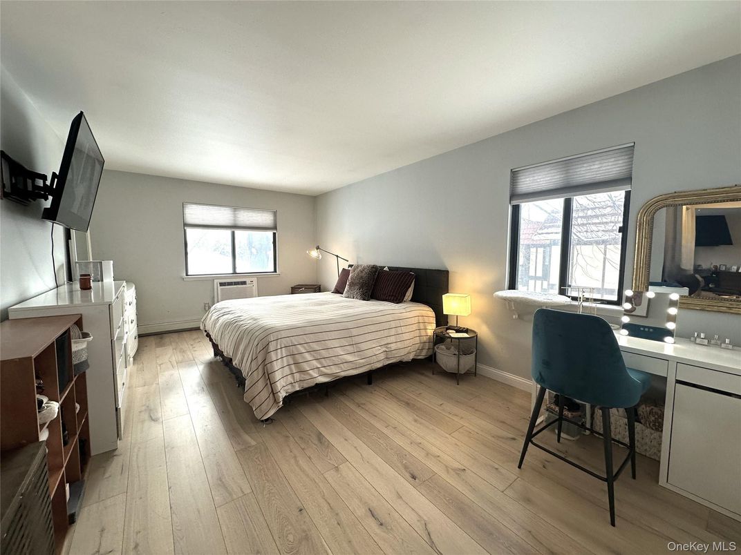 Bedroom, Home Office, Interior, Wood Texture Flooring