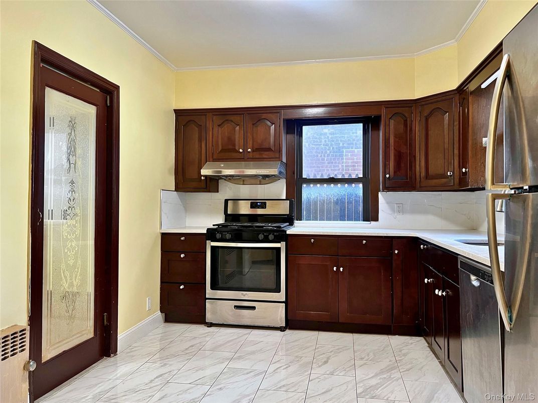 Interior, Kitchen, Marble, Stainless Steel Appliances