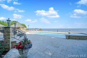 Exterior, Pool, Water