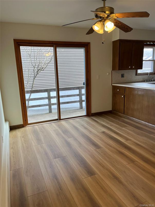 Empty room, Interior, Kitchen, Wood Texture Flooring