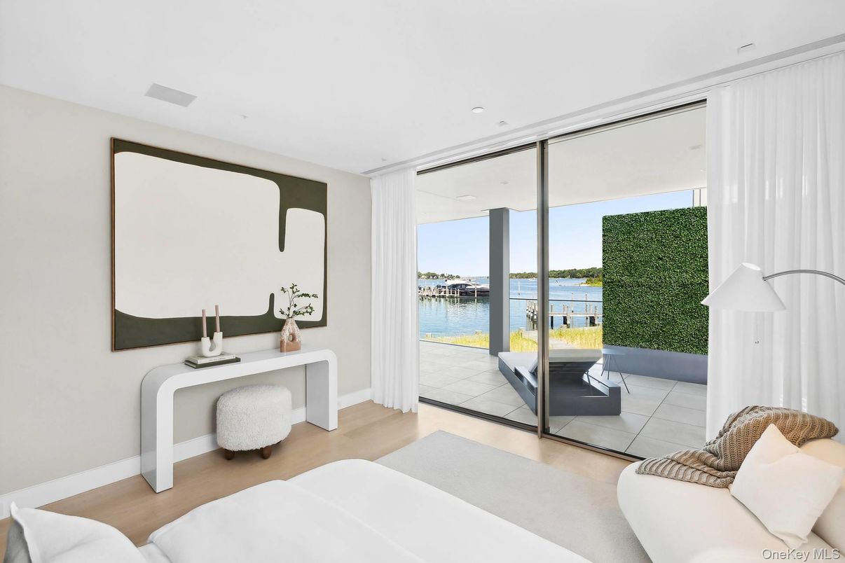 Bedroom, Home Office, Interior, Recessed Lighting, Water, Wood Texture Flooring