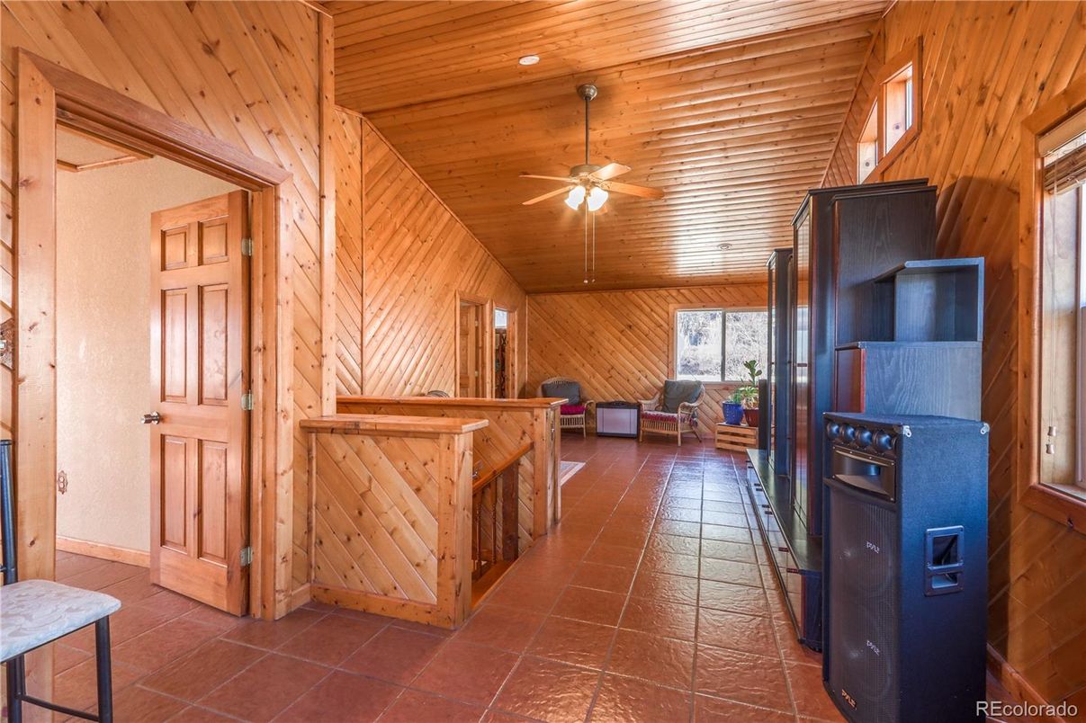 Interior, Kitchen, Recessed Lighting, Wooden Ceilings, Wooden Walls