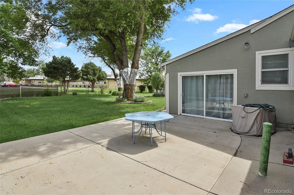 Backyard, Detached Garage, Exterior