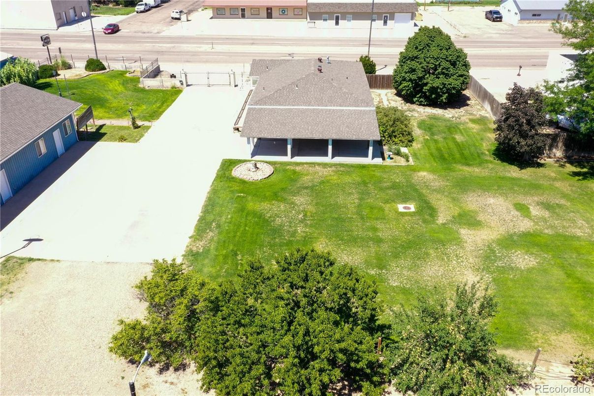 Exterior, Drone