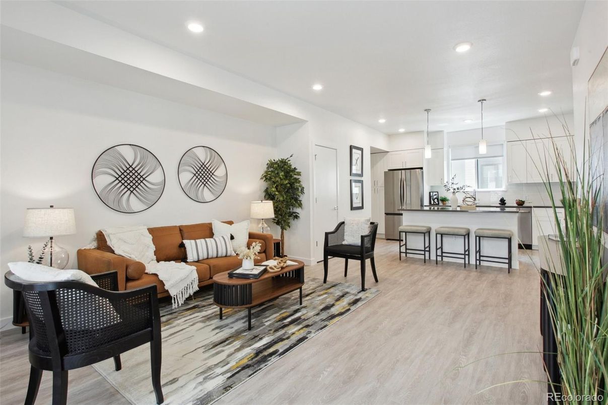 Interior, Kitchen, Living room, Pendant Lights, Recessed Lighting, Stainless Steel Appliances, Wood Texture Flooring