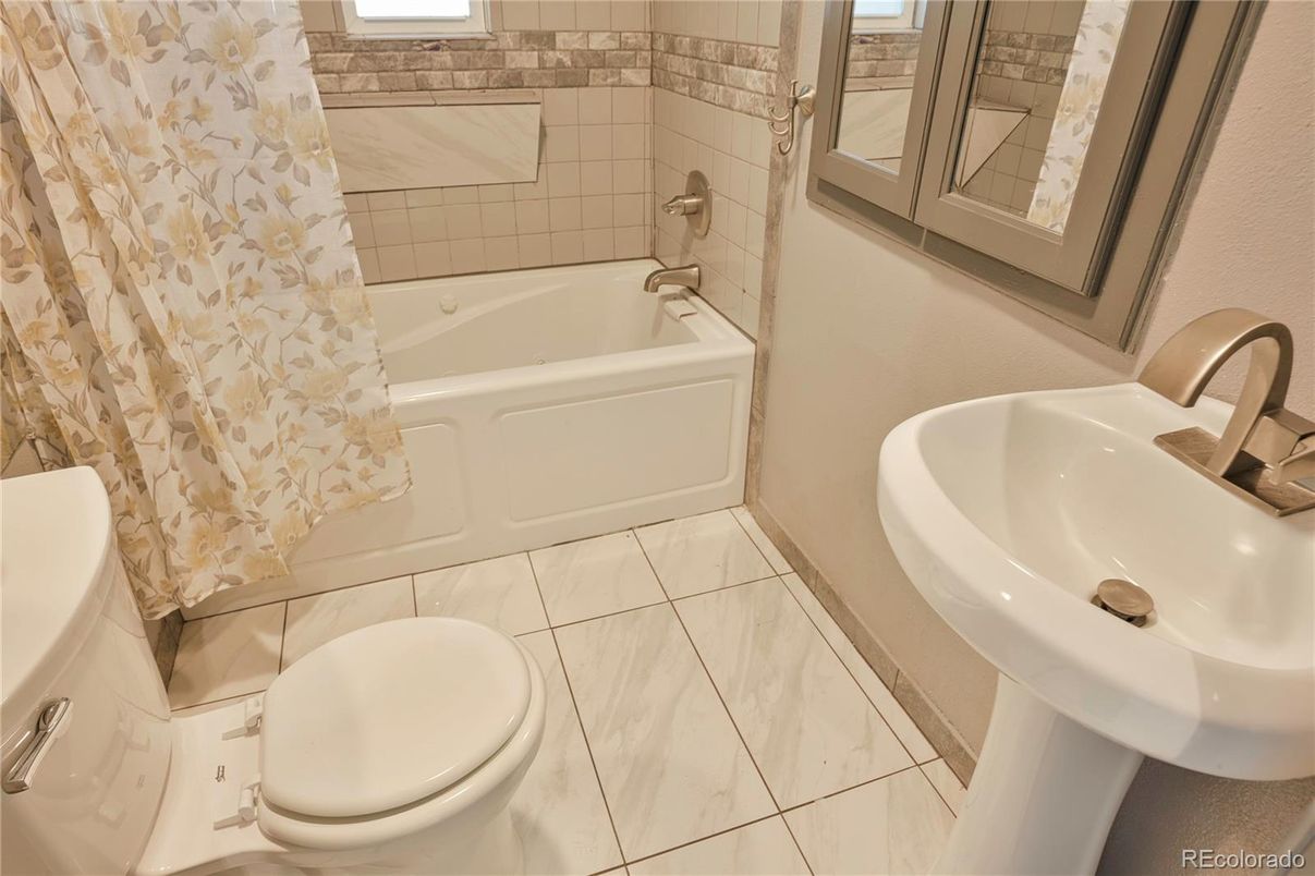 Bathroom, Interior