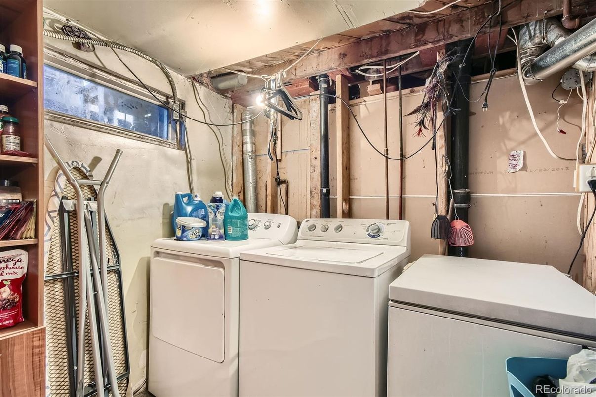Interior, Utility Closets, Washer