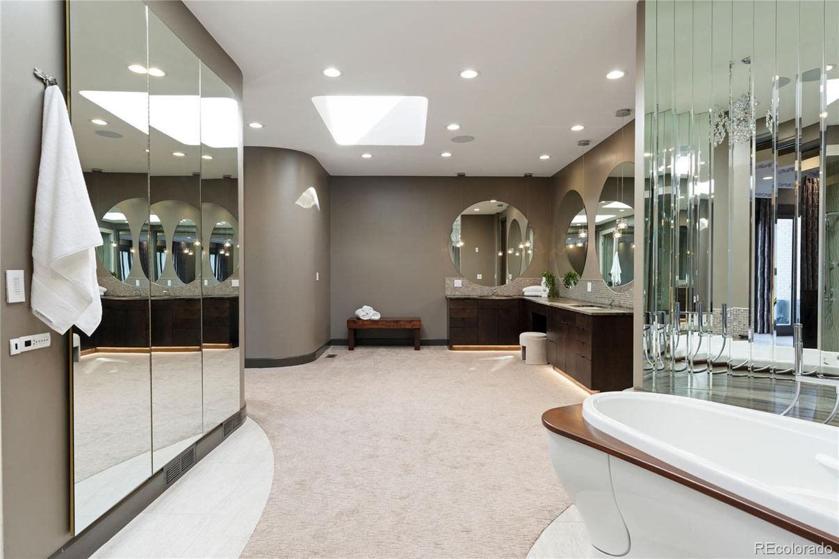 Bathroom, Free Standing Baths, Interior, Recessed Lighting