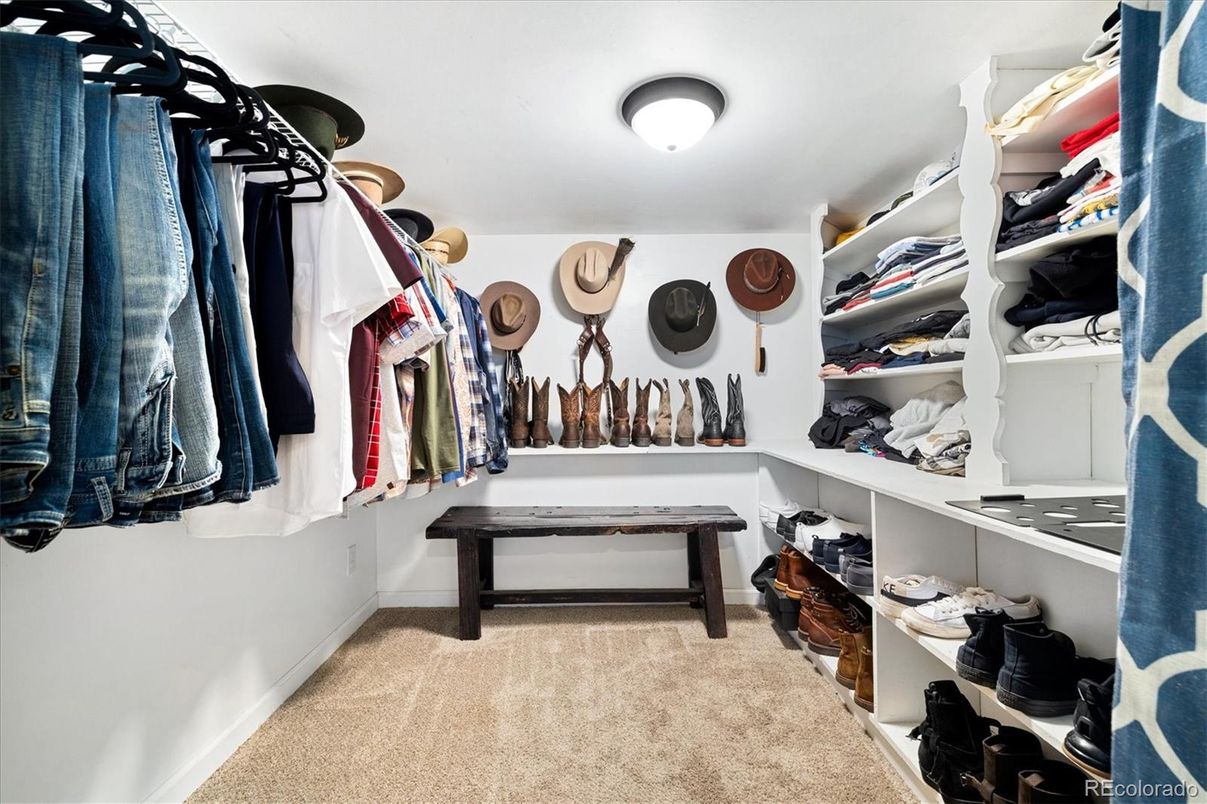 Interior, Walk-in Closets