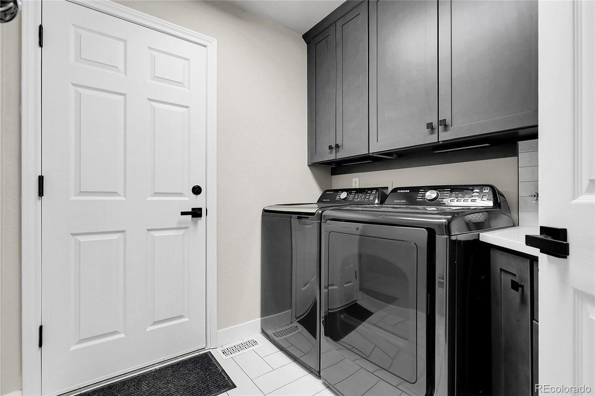Interior, Washer