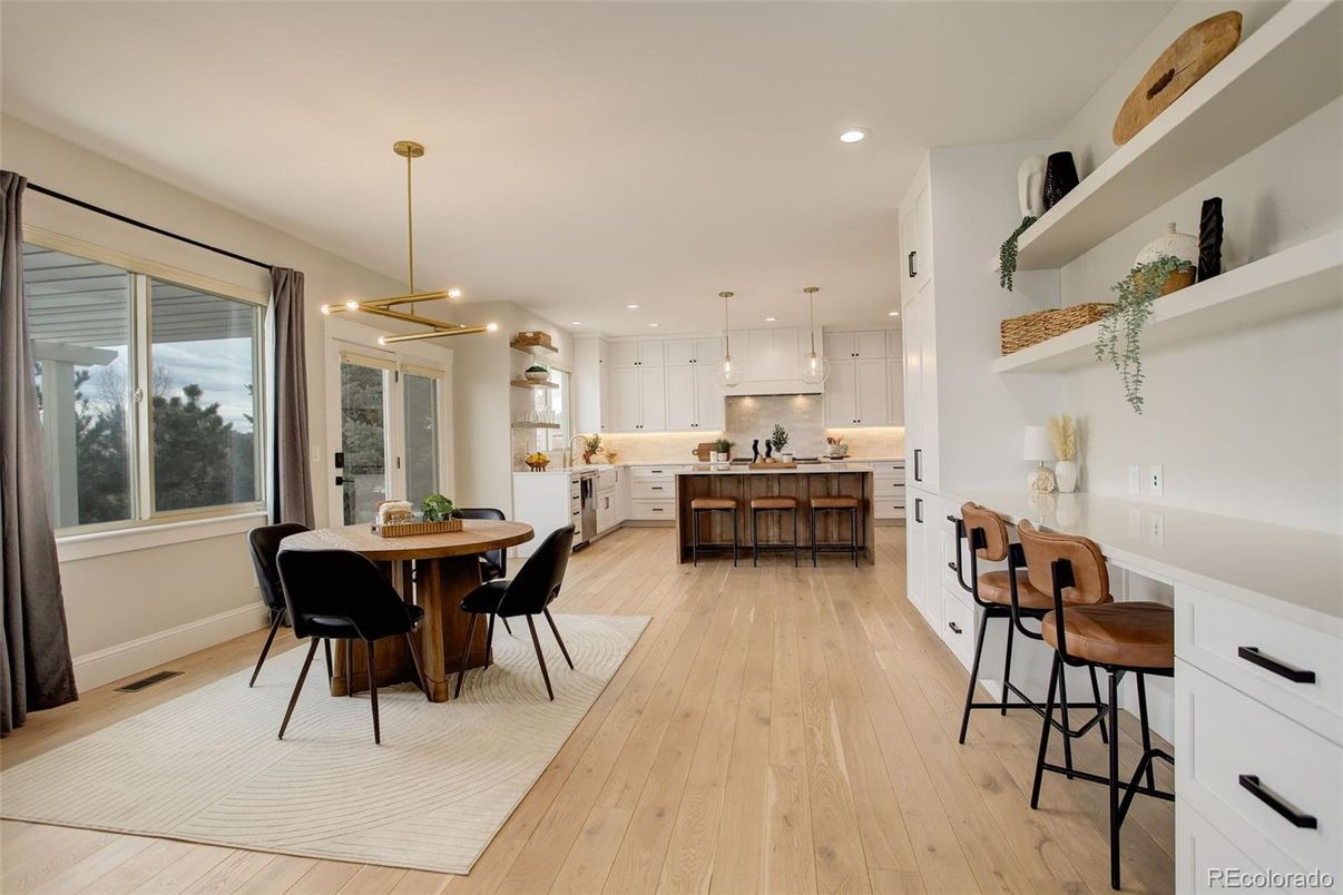 Dining room, Interior, Kitchen, Pendant Lights, Recessed Lighting, Wood Texture Flooring