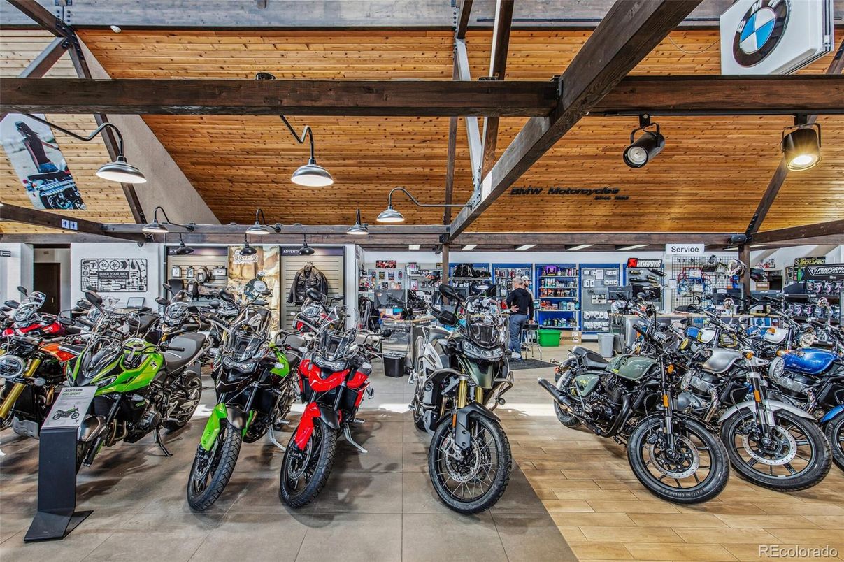 Garage, Interior, Wooden Ceilings
