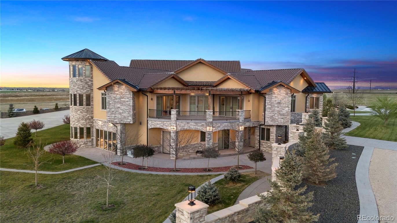 Backyard, Exterior, Facade, Tudor Revival