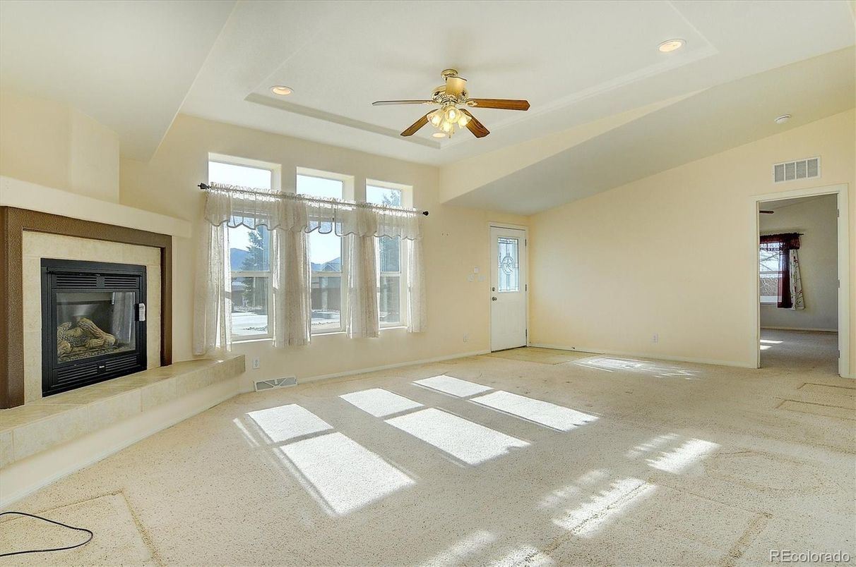 Empty room, Fireplace, Interior, Recessed Lighting