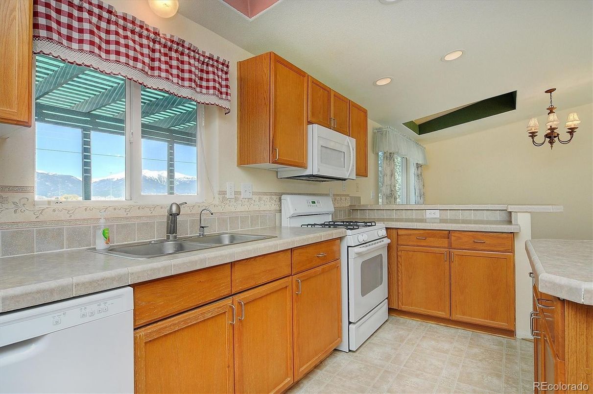 Interior, Kitchen, Recessed Lighting