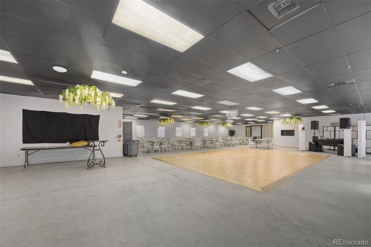 Interior, Recessed Lighting