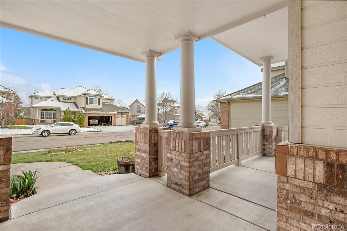 Exterior, Outdoor Kitchen