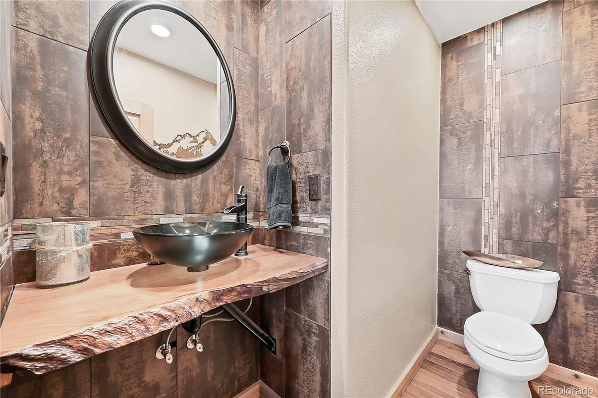 Bathroom, Interior, Recessed Lighting, Wood Texture Flooring