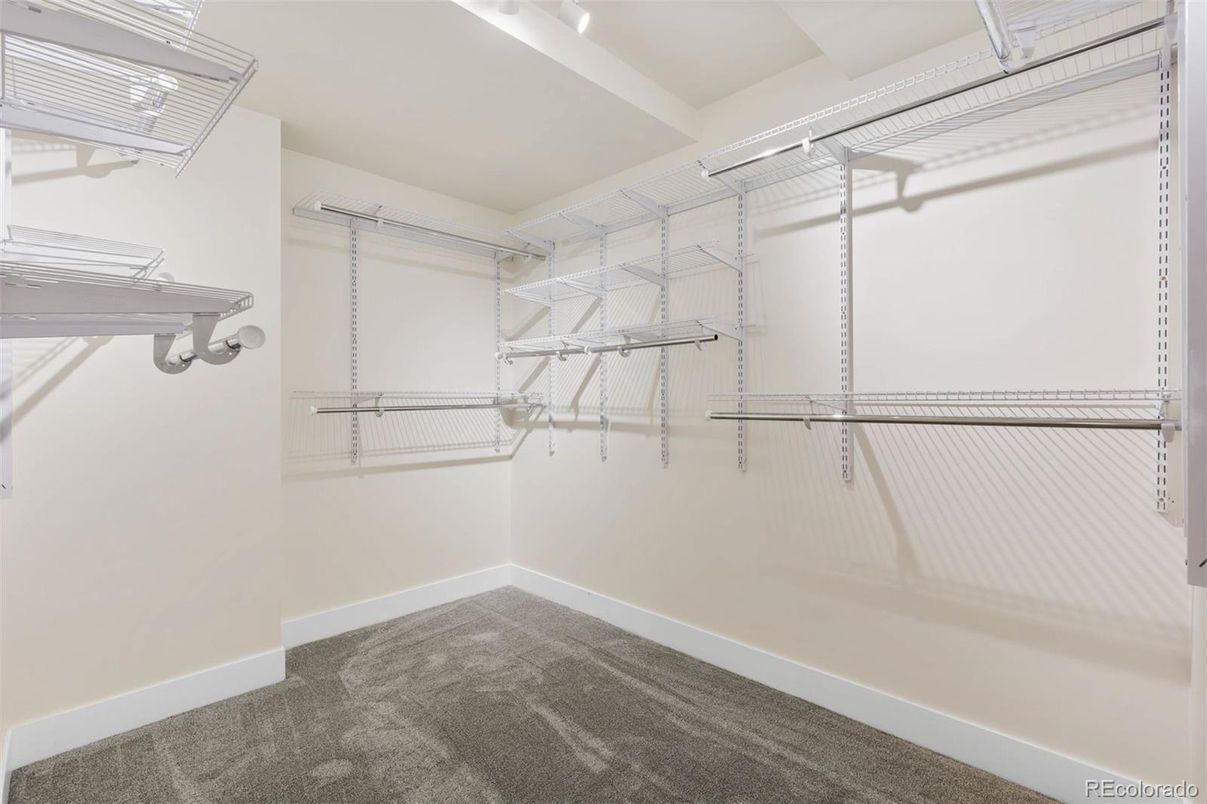 Interior, Walk-in Closets