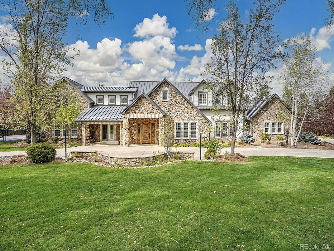 Backyard, Exterior, Facade, Tudor Revival