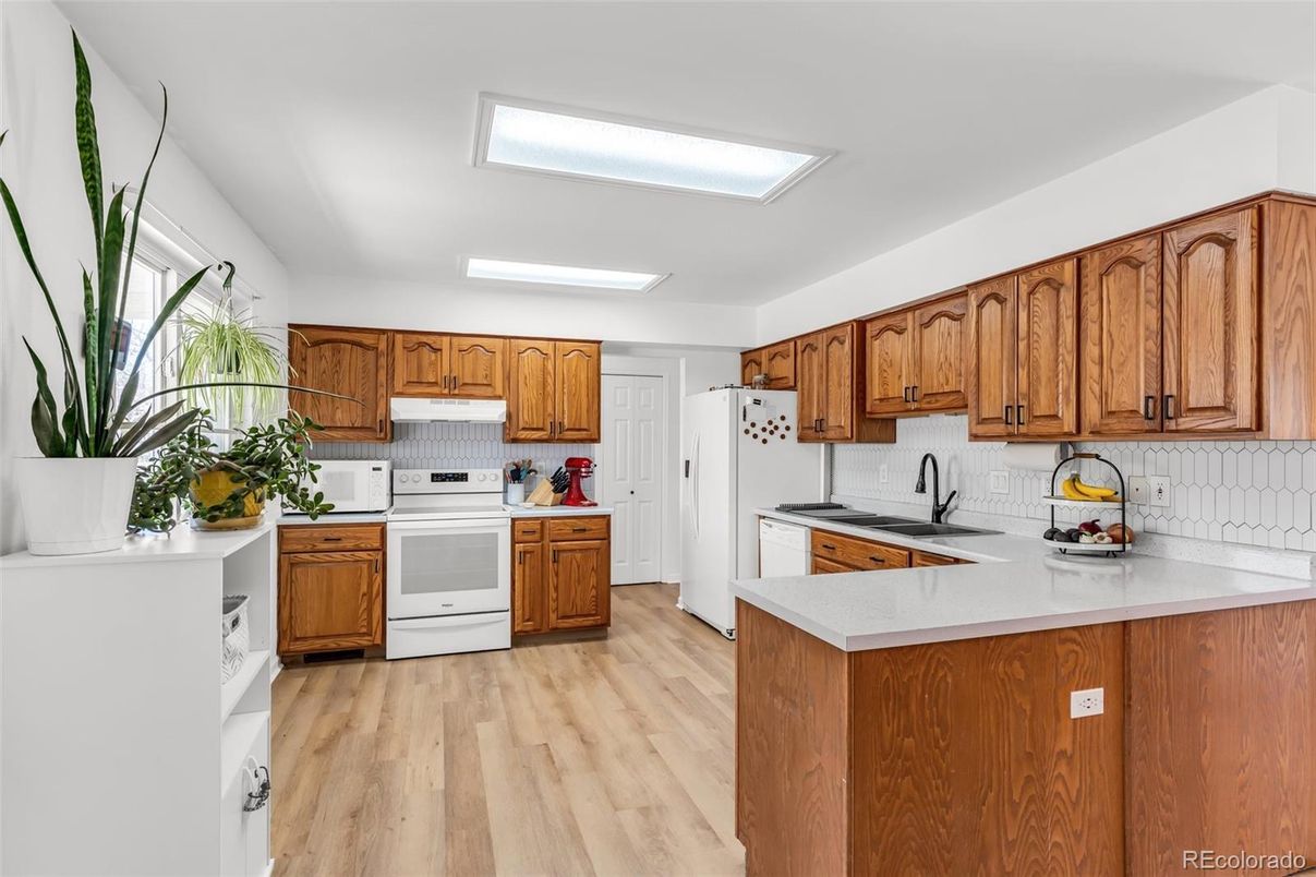 Interior, Kitchen, Wood Texture Flooring