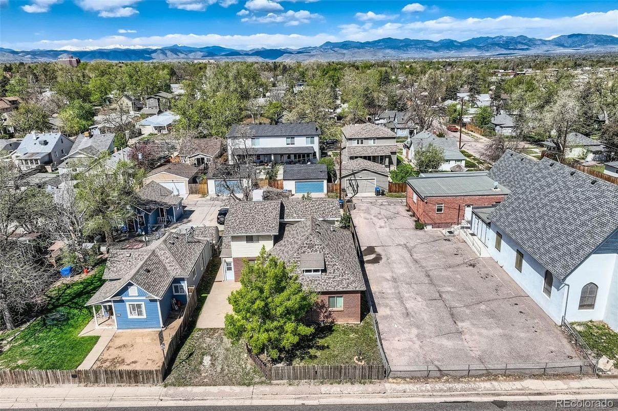 Exterior, Drone