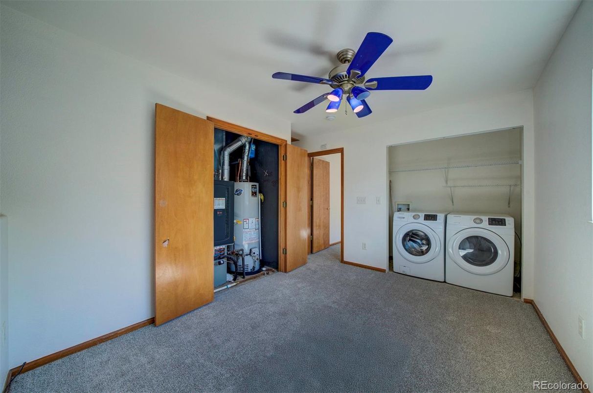 Empty room, Interior, Utility Closets, Washer
