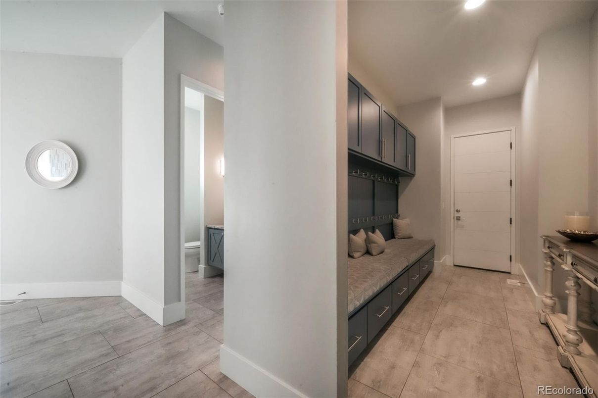 Interior, Recessed Lighting