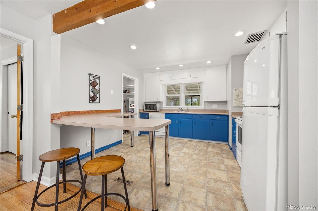 Interior, Kitchen, Recessed Lighting, Wooden Beams