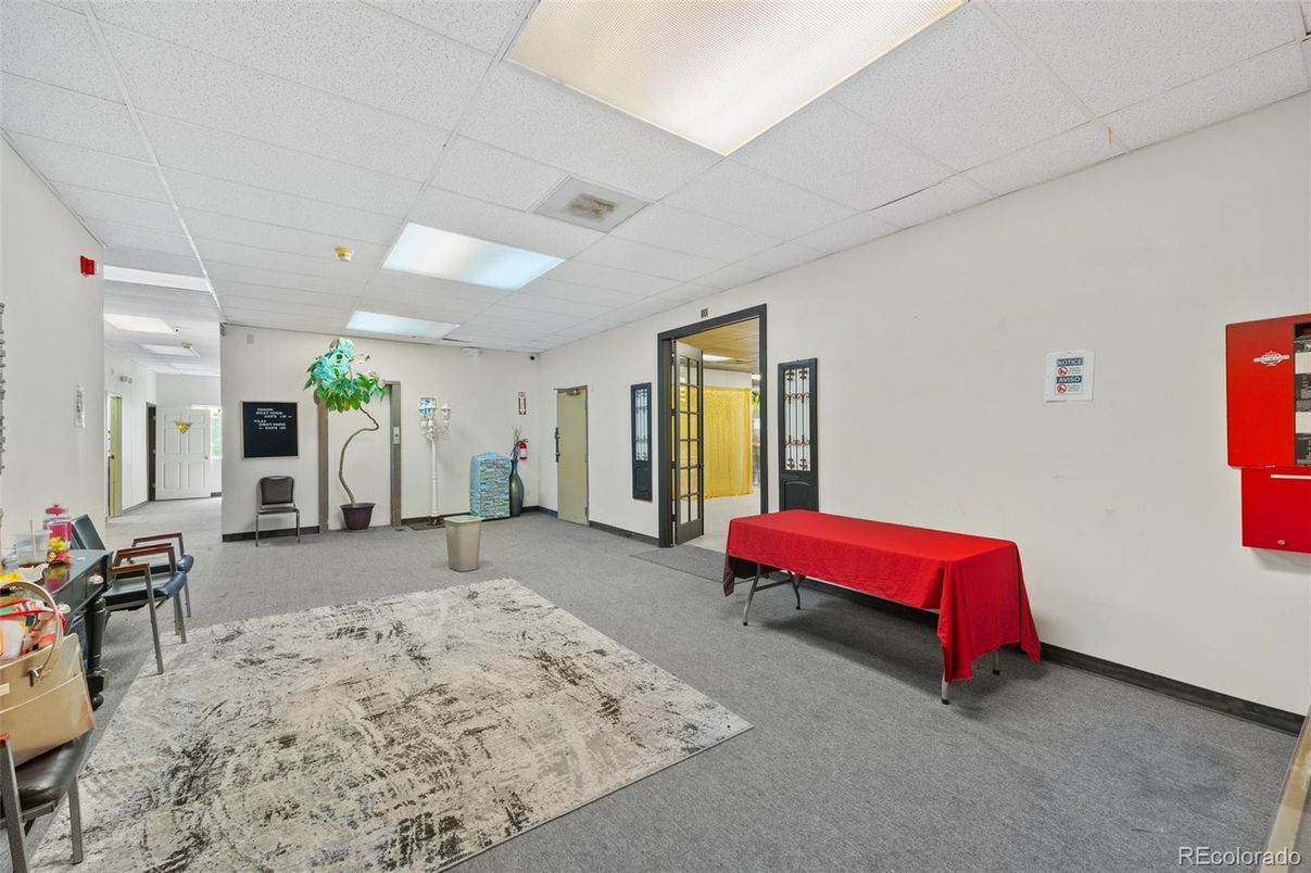 Interior, Recessed Lighting