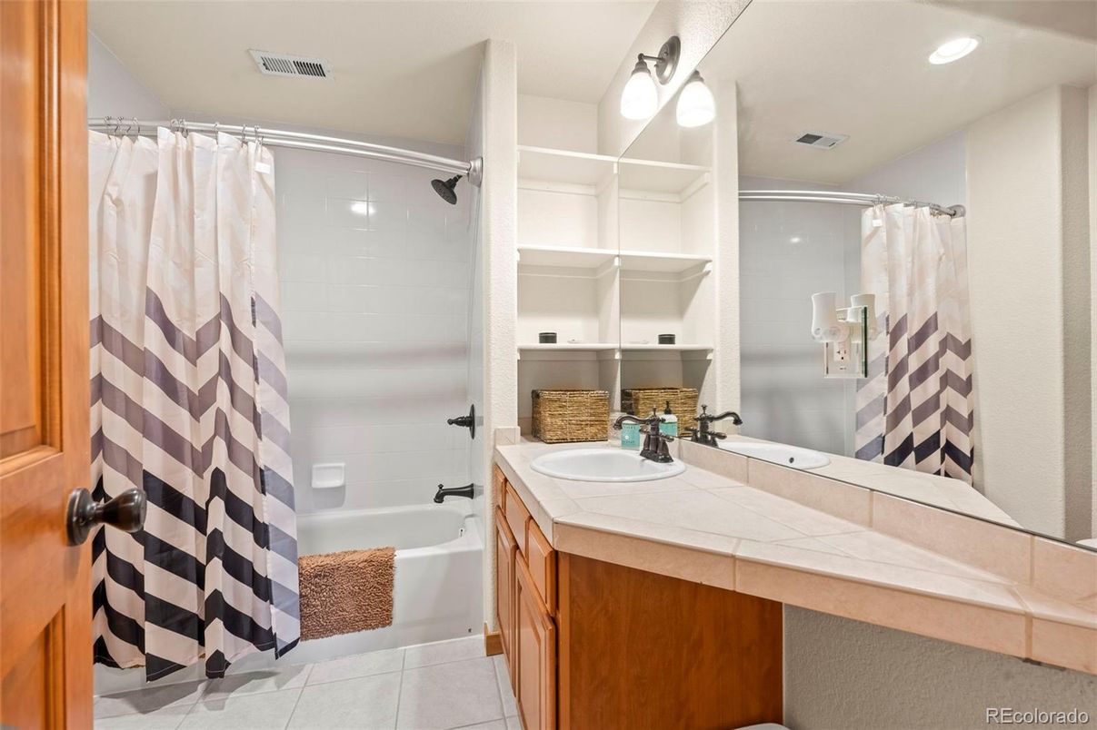Bathroom, Interior, Recessed Lighting, Tile Countertops