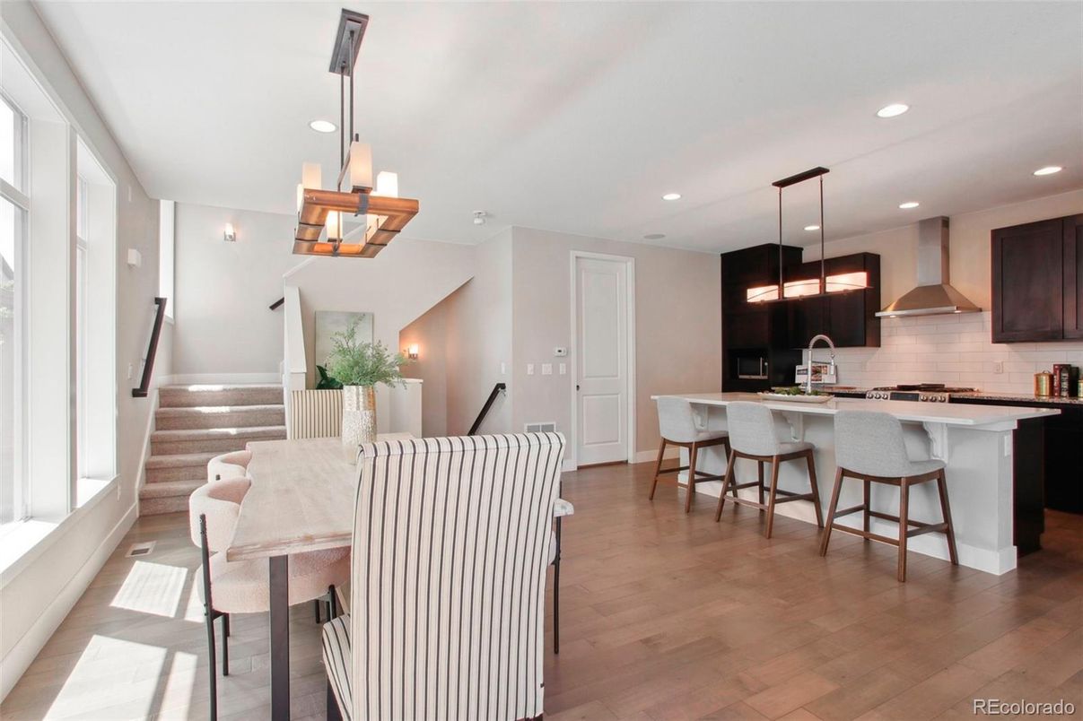 Dining room, Interior, Kitchen, Pendant Lights, Recessed Lighting, Wood Texture Flooring