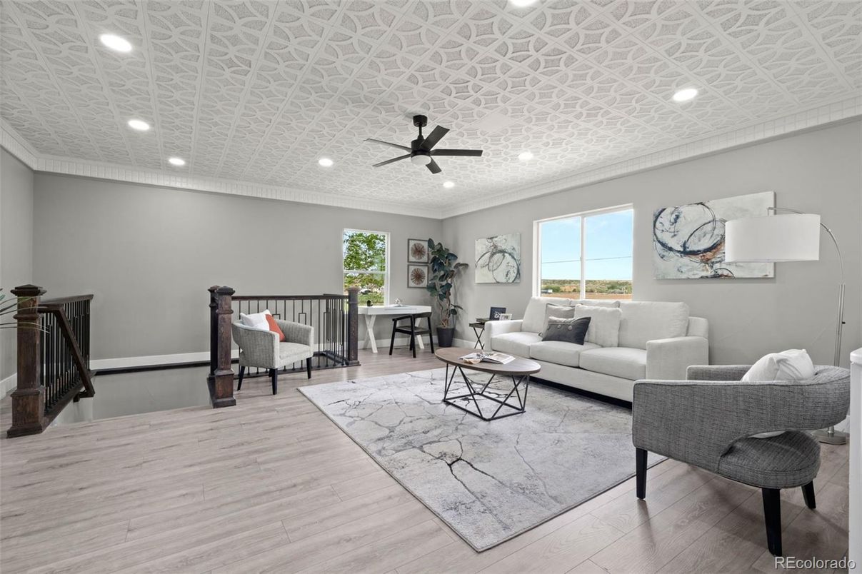 Interior, Living room, Recessed Lighting, Wood Texture Flooring